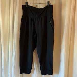 Fabletics Black Capri Hip-Hop Joggers